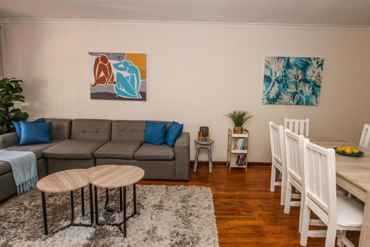 Holiday Home In Sea Point, Fresnaye Cape Town Exterior photo